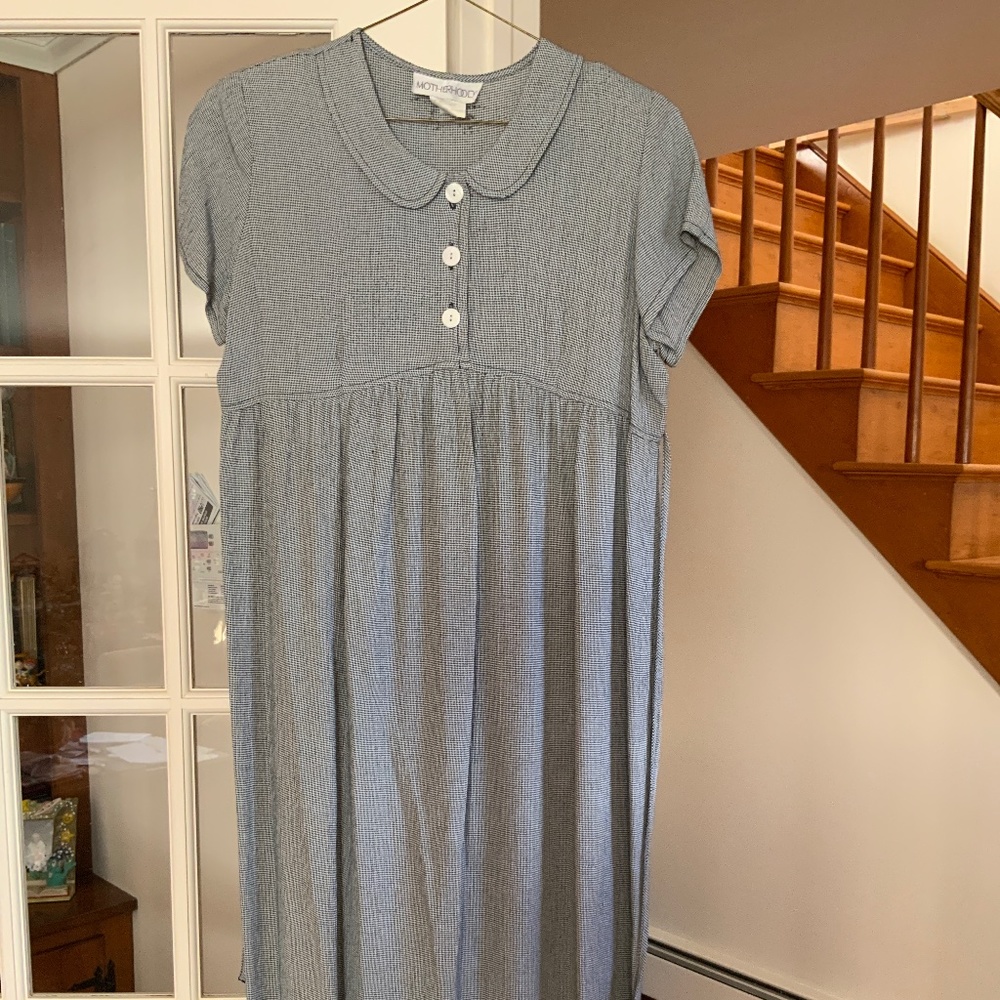 Motherhood Midi Short-Sleeve Dress, Size Medium. 53% Acetate and 47% Rayon